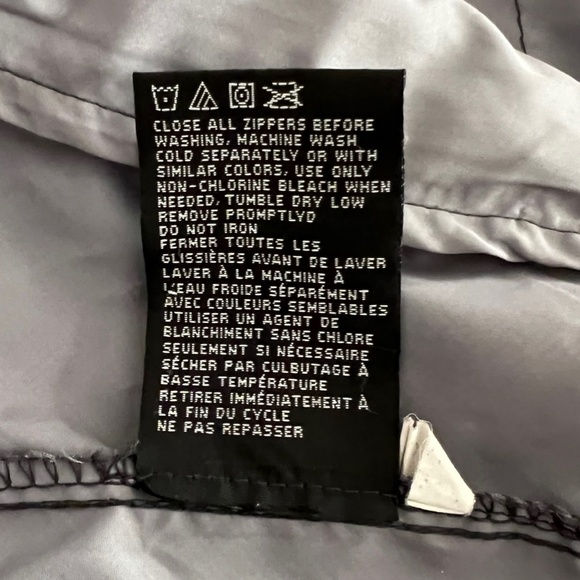 Men's New Balance Hooded Running Jacket Grey & Black Size Small - Picture 8 of 10